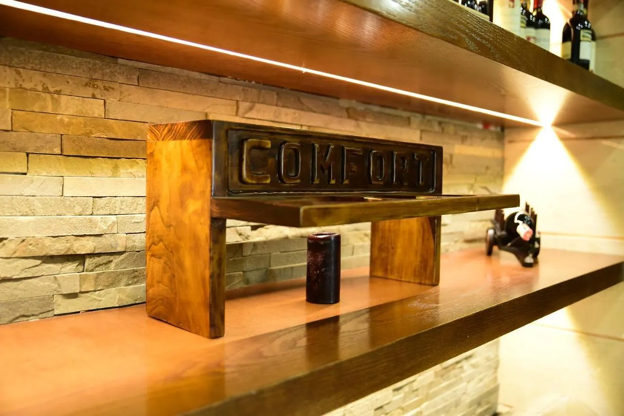 Hotel Comfort Tiran