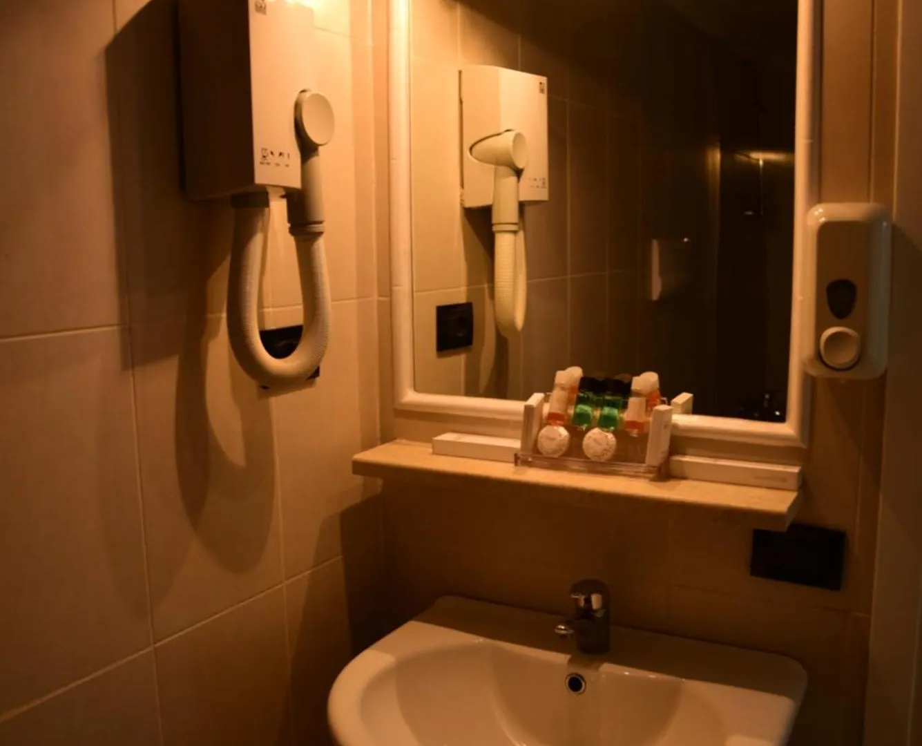 Hotel Comfort Tiran